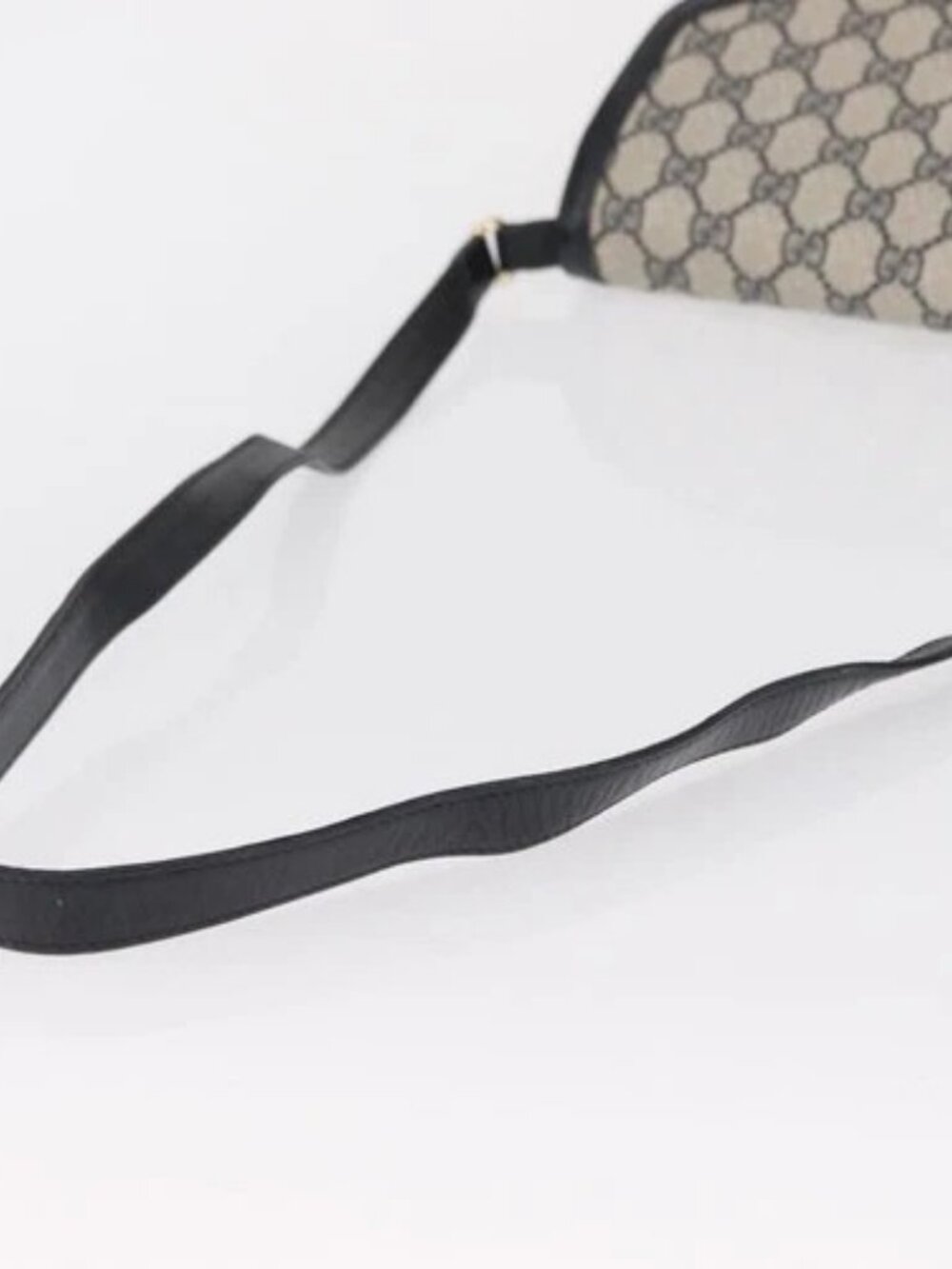 GUCCI GG Supreme Shoulder Bag PVC Navy Gold Auth gh1657 - Picture 6 of 16